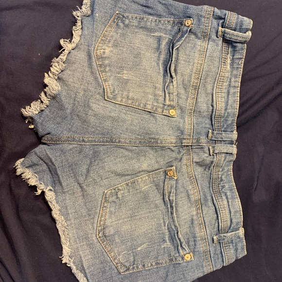 Rue 21 size 11/12 shorty shorts !! - Picture 3 of 3